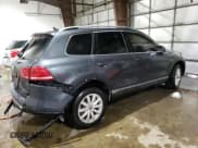 ✅ 2016 Volkswagen Touareg Lux • VIN: WVGEF9BPXGD012240 • Lot: 72494802. Listed on Copart with 72,243 mi. Free auction sales archive from the USA and detailed vehicle history report at DreamBid. Image 3.