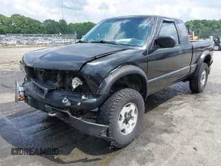 ✅ 2002 Chevrolet S-10 LS • VIN: 1GCCT19W428208226 • Лот: 42268818. Опубликован ранее на IAAI с пробегом 198 847 миль. Бесплатный доступ к архиву аукционных продаж из США и подробный отчёт об истории автомобиля на DreamBid. Изображение 2.