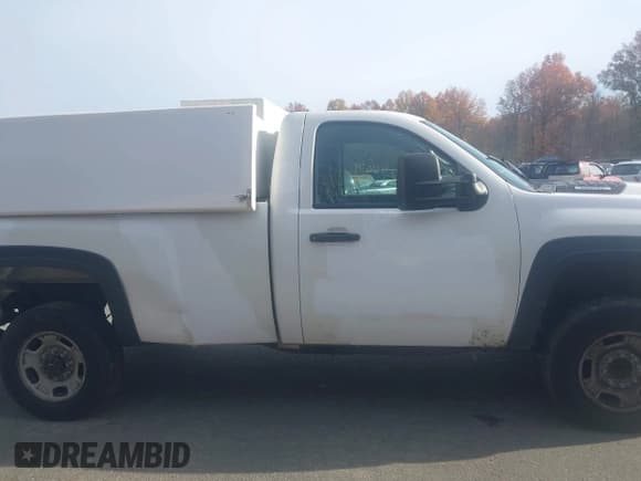 ✅ 2011 Chevrolet Silverado 2500HD Work Truck • VIN: 1GC0CVCG4BF161397 • Лот: 43592679. Опубликован ранее на IAAI с пробегом 189 996 миль. Бесплатный доступ к архиву аукционных продаж из США и подробный отчёт об истории автомобиля на DreamBid. Изображение 14.