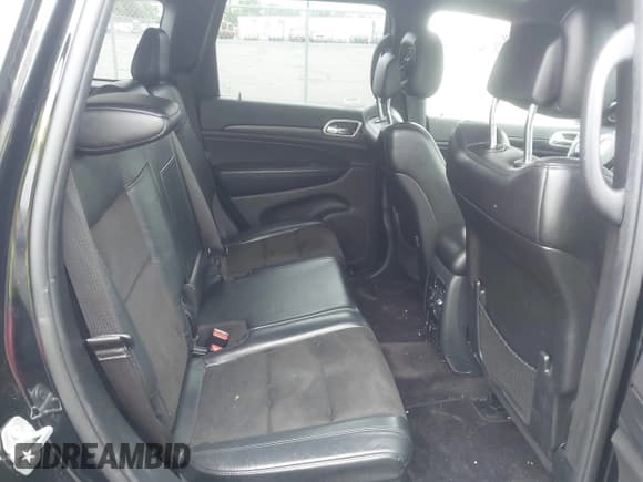 ✅ 2019 Jeep Grand Cherokee Upland • VIN: 1C4RJFAG5KC546426 • Lot: 42356098. Listed on IAAI with 101,480 mi. Free auction sales archive from the USA and detailed vehicle history report at DreamBid. Image 8.