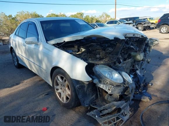 ✅ 2007 Mercedes-Benz E 320 • VIN: WDBUF22X87B110071 • Lot: 43273178. Wystawiony na IAAI z przebiegiem 215 340 mil. Bezpłatny archiwum sprzedaży aukcyjnych z USA i szczegółowy raport historii pojazdu na DreamBid. Zdjęcie 6.