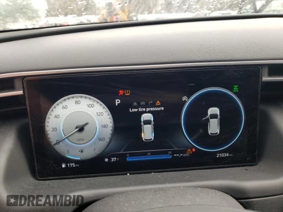 ✅ 2022 Hyundai Tucson Limited • VIN: 5NMJECAE3NH041778 • Lot: 37870003. Wystawiony na Copart z przebiegiem 21 034 mil. Bezpłatny archiwum sprzedaży aukcyjnych z USA i szczegółowy raport historii pojazdu na DreamBid. Zdjęcie 9.