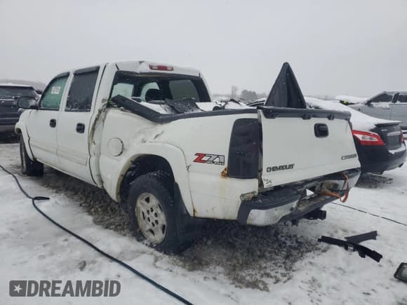 ✅ 2004 Chevrolet Silverado 1500 LS • VIN: 2GCEK13T341332990 • Lot: 41671515. Wystawiony na Copart z przebiegiem 218 496 mil. Bezpłatny archiwum sprzedaży aukcyjnych z USA i szczegółowy raport historii pojazdu na DreamBid. Zdjęcie 2.