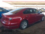 ✅ 2018 Volkswagen Passat S • VIN: 1VWAA7A33JC049354 • Lot: 42300985. Wystawiony na IAAI z przebiegiem 80 422 mil. Bezpłatny archiwum sprzedaży aukcyjnych z USA i szczegółowy raport historii pojazdu na DreamBid. Zdjęcie 4.