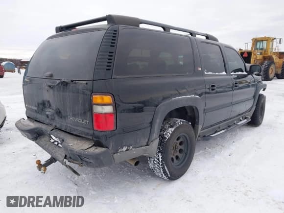 ✅ 2005 Chevrolet Suburban Z71 • VIN: 3GNFK16ZX5G284585 • Лот: 41588062. Опубликован ранее на IAAI с пробегом 212 848 миль. Бесплатный доступ к архиву аукционных продаж из США и подробный отчёт об истории автомобиля на DreamBid. Изображение 4.