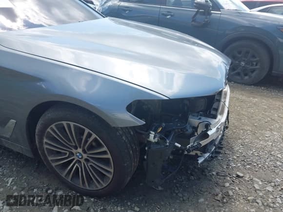 ✅ 2018 BMW 5 Series 530i • VIN: WBAJA5C53JWA56681 • Lot: 42267737. Listed on IAAI with 39,950 mi. Free auction sales archive from the USA and detailed vehicle history report at DreamBid. Image 17.