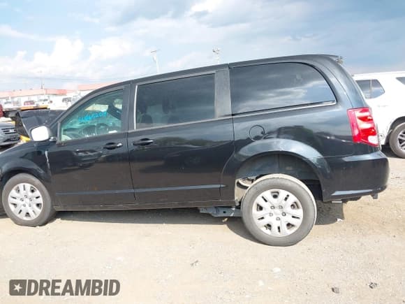 ✅ 2018 Dodge Grand Caravan SE Plus • VIN: 2C4RDGBG1JR305173 • Lot: 43165204. Wystawiony na IAAI z przebiegiem Nie podano. Bezpłatny archiwum sprzedaży aukcyjnych z USA i szczegółowy raport historii pojazdu na DreamBid. Zdjęcie 13.