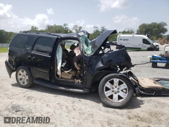 ✅ 2012 GMC Yukon SLT • VIN: 1GKS1CE05CR237958 • Lot: 64252373. Listed on Copart with Not provided. Free auction sales archive from the USA and detailed vehicle history report at DreamBid. Image 4.