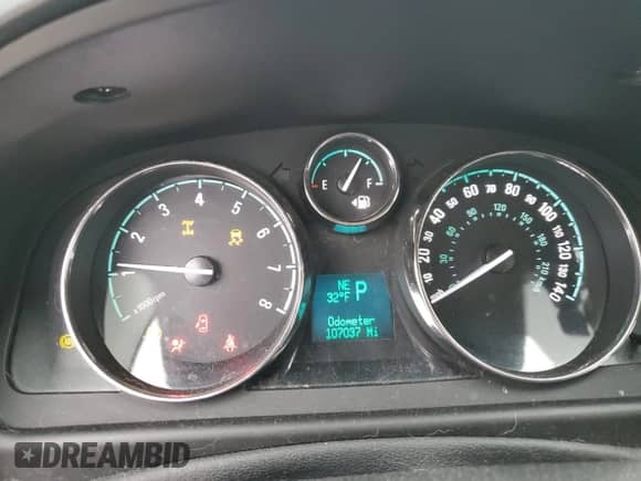 2012 Chevrolet Captiva Sport LTZ z VIN 3GNFL4E5XCS624082, wystawiony jako Copart lot #83013754 z przebiegiem 107 037 mil mil oraz Szkoda całkowita • Salvage title. Historia ofert i sprzedaży dostępna na DreamBid. Obrazek 9.