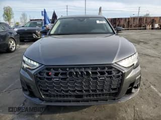 ✅ 2022 Audi S8 • VIN: WAULSAF80NN001652 • Лот: 50840745. Опубликован ранее на Copart с пробегом 15 899 миль. Бесплатный доступ к архиву аукционных продаж из США и подробный отчёт об истории автомобиля на DreamBid. Изображение 5.