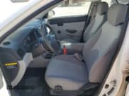 ✅ 2009 Hyundai Accent Auto GLS • VIN: KMHCN46C89U332423 • Лот: 57677925. Опубликован ранее на Copart с пробегом 97 397 миль. Бесплатный доступ к архиву аукционных продаж из США и подробный отчёт об истории автомобиля на DreamBid. Изображение 7.