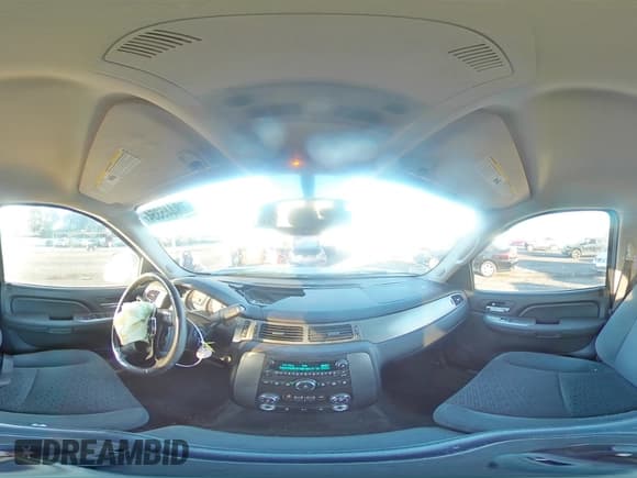 ✅ 2007 Chevrolet Suburban LS • VIN: 1GNFC16J77R353128 • Lot: 78445354. Wystawiony na Copart z przebiegiem 240 597 mil. Bezpłatny archiwum sprzedaży aukcyjnych z USA i szczegółowy raport historii pojazdu na DreamBid. Zdjęcie 14.