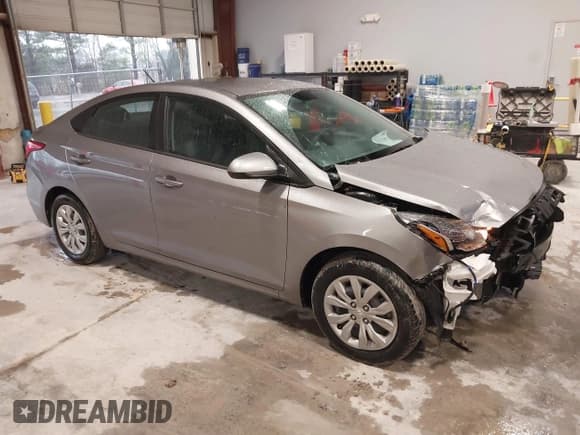 ✅ 2022 Hyundai Accent SE • VIN: 3KPC24A63NE184334 • Лот: 41193590. Опубликован ранее на IAAI с пробегом 32 415 миль. Бесплатный доступ к архиву аукционных продаж из США и подробный отчёт об истории автомобиля на DreamBid. Изображение 1.