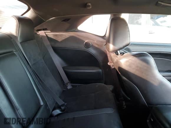 2020 Dodge Challenger R/T Scat Pack z VIN 2C3CDZFJ3LH222638, wystawiony jako Copart lot #87066875 z przebiegiem 95 038 mil mil oraz Czysty tytuł • Clean title. Historia ofert i sprzedaży dostępna na DreamBid. Obrazek 10.