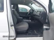 ✅ 2017 Toyota Tacoma SR5 • VIN: 5TFSZ5AN8HX048158 • Lot: 43732033. Wystawiony na IAAI z przebiegiem 105 170 mil. Bezpłatny archiwum sprzedaży aukcyjnych z USA i szczegółowy raport historii pojazdu na DreamBid. Zdjęcie 5.