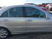 ✅ 2005 Mercedes-Benz C 320 • VIN: WDBRF64JX5F565631 • Лот: 41416724. Опубликован ранее на IAAI с пробегом 154 981 миль. Бесплатный доступ к архиву аукционных продаж из США и подробный отчёт об истории автомобиля на DreamBid. Изображение 14.