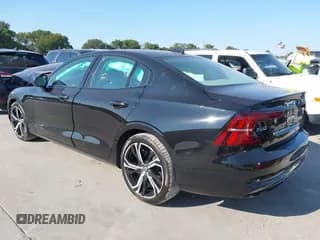 ✅ 2024 Volvo S60 Plus Dark Theme • VIN: 7JRL12TL2RG315187 • Lot: 43181202. Wystawiony na IAAI z przebiegiem 11 260 mil. Bezpłatny archiwum sprzedaży aukcyjnych z USA i szczegółowy raport historii pojazdu na DreamBid. Zdjęcie 3.