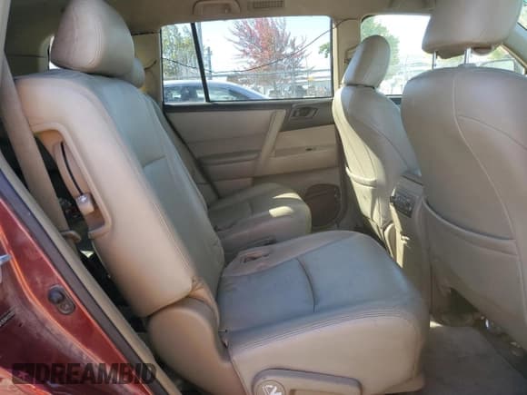 ✅ 2009 Toyota Highlander • VIN: JTEDA41A292007039 • Lot: 84055305. Listed on Copart with 158,061 mi. Free auction sales archive from the USA and detailed vehicle history report at DreamBid. Image 11.