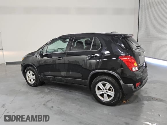 ✅ 2021 Chevrolet Trax LS • VIN: KL7CJNSM2MB366704 • Lot: 89475485. Listed on Copart with 84,670 mi. Free auction sales archive from the USA and detailed vehicle history report at DreamBid. Image 2.