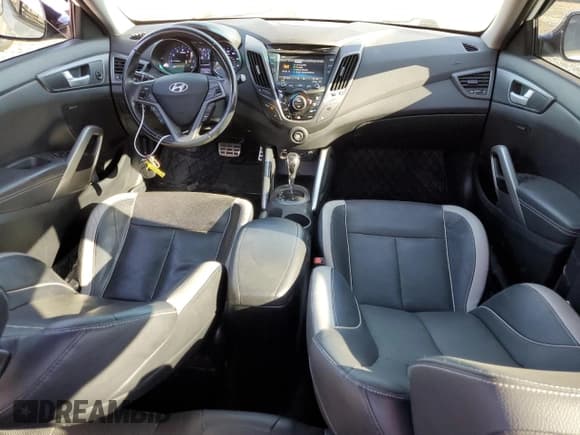 ✅ 2014 Hyundai Veloster Turbo • VIN: KMHTC6AEXEU209310 • Lot: 75760264. Wystawiony na Copart z przebiegiem 85 171 mil. Bezpłatny archiwum sprzedaży aukcyjnych z USA i szczegółowy raport historii pojazdu na DreamBid. Zdjęcie 8.