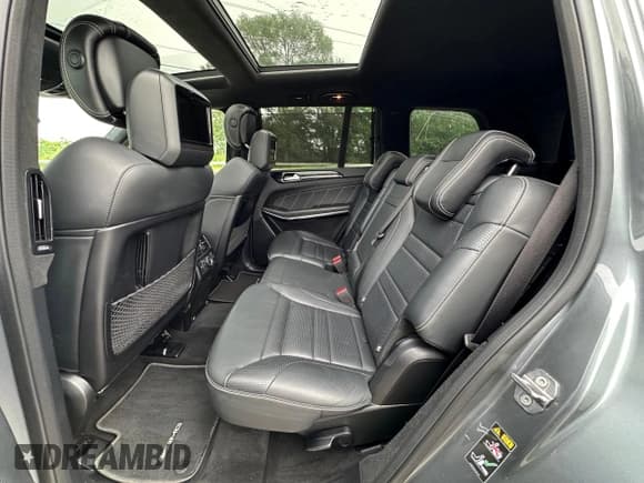 ✅ 2019 Mercedes-Benz GLS 63 AMG • VIN: 4JGDF7FE8KB219514 • Лот: 63533595. Опубликован ранее на Copart с пробегом 206 276 миль. Бесплатный доступ к архиву аукционных продаж из США и подробный отчёт об истории автомобиля на DreamBid. Изображение 13.