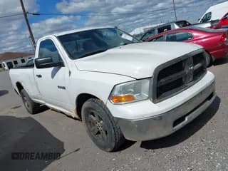 ✅ 2010 Dodge 1500 ST • VIN: 3D7JB1EP9AG151707 • Lot: 43017806. Wystawiony na IAAI z przebiegiem 276 850 mil. Bezpłatny archiwum sprzedaży aukcyjnych z USA i szczegółowy raport historii pojazdu na DreamBid. Zdjęcie 1.