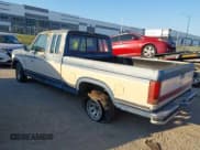 ✅ 1986 Ford F-150 • VIN: 1FTEX15N5GKA32484 • Lot: 43457251. Wystawiony na IAAI z przebiegiem 18 929 mil. Bezpłatny archiwum sprzedaży aukcyjnych z USA i szczegółowy raport historii pojazdu na DreamBid. Zdjęcie 3.