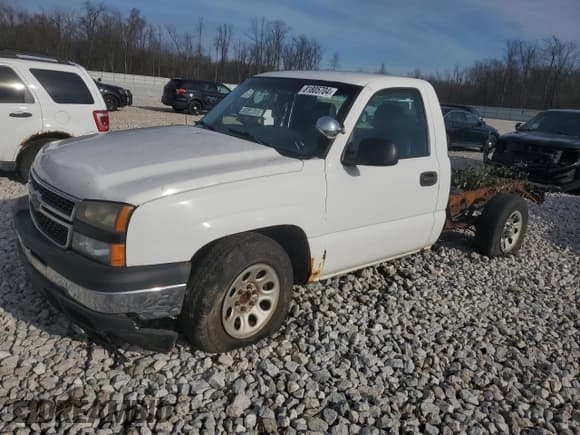 ✅ 2006 Chevrolet Silverado 1500 Work Truck • VIN: 3GCEC14X56G160857 • Лот: 81805704. Опубликован ранее на Copart с пробегом Не указан. Бесплатный доступ к архиву аукционных продаж из США и подробный отчёт об истории автомобиля на DreamBid. Изображение 1.