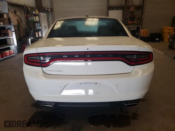 ✅ 2022 Dodge Charger SXT • VIN: 2C3CDXBG4NH118984 • Лот: 87481705. Опубликован ранее на Copart с пробегом 85 243 миль. Бесплатный доступ к архиву аукционных продаж из США и подробный отчёт об истории автомобиля на DreamBid. Изображение 6.