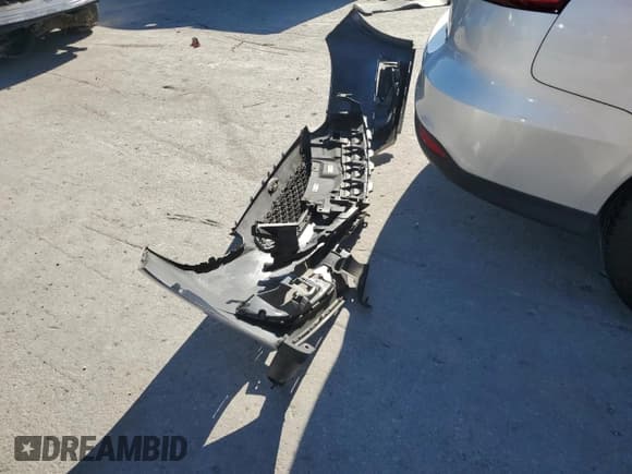 ✅ 2015 Ford Focus SE • VIN: 1FADP3F25FL283595 • Lot: 57966705. Listed on Copart with 182,405 mi. Free auction sales archive from the USA and detailed vehicle history report at DreamBid. Image 12.