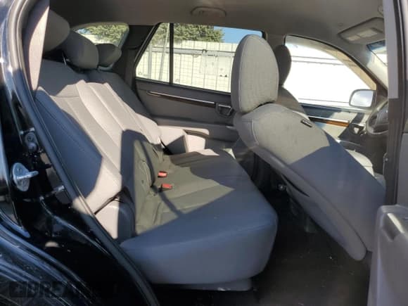 ✅ 2011 Hyundai Santa Fe GLS • VIN: 5XYZGDAB5BG025676 • Lot: 80080994. Listed on Copart with 149,132 mi. Free auction sales archive from the USA and detailed vehicle history report at DreamBid. Image 11.