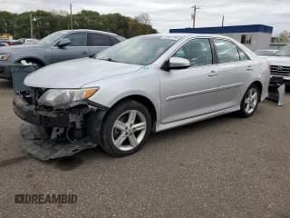 ✅ 2014 Toyota Camry L • VIN: 4T1BF1FKXEU396231 • Lot: 82565765. Listed on Copart with 166,395 mi. Free auction sales archive from the USA and detailed vehicle history report at DreamBid. Image 1.