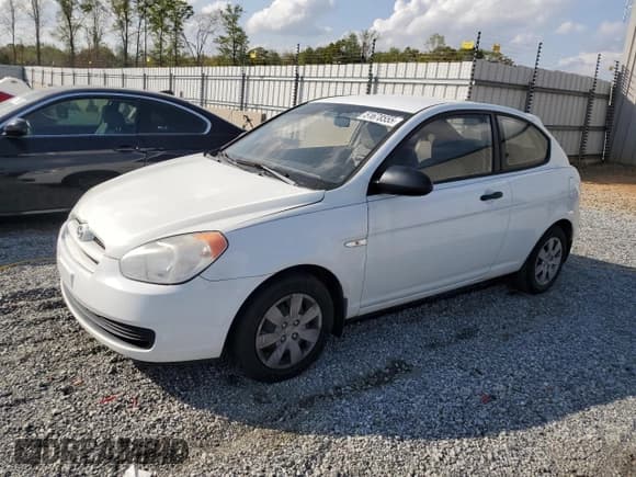 ✅ 2008 Hyundai Accent GS • VIN: KMHCM36CX8U080623 • Лот: 51678555. Опубликован ранее на Copart с пробегом 140 651 миль. Бесплатный доступ к архиву аукционных продаж из США и подробный отчёт об истории автомобиля на DreamBid. Изображение 1.