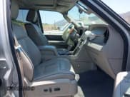 ✅ 2007 Lincoln Navigator • VIN: 5LMFU27587LJ06628 • Lot: 42595478. Wystawiony na IAAI z przebiegiem 139 217 mil. Bezpłatny archiwum sprzedaży aukcyjnych z USA i szczegółowy raport historii pojazdu na DreamBid. Zdjęcie 5.