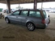 ✅ 2003 Volkswagen Passat GLX • VIN: WVWWH63B13E364504 • Lot: 56071205. Wystawiony na Copart z przebiegiem 203 849 mil. Bezpłatny archiwum sprzedaży aukcyjnych z USA i szczegółowy raport historii pojazdu na DreamBid. Zdjęcie 2.