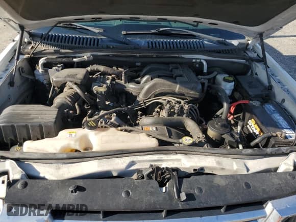 ✅ 2010 Ford Explorer Sport Trac XLT • VIN: 1FMEU3BE3AUF03905 • Лот: 56281405. Опубликован ранее на Copart с пробегом 138 110 миль. Бесплатный доступ к архиву аукционных продаж из США и подробный отчёт об истории автомобиля на DreamBid. Изображение 11.