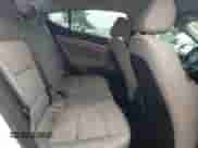 2017 Hyundai Elantra Value Edition с VIN 5NPD84LF4HH008084, выставлен на аукционе Copart как лот 86227715 с пробегом 80 725 миль миль и Списание • Salvage title. История ставок и продаж доступна на DreamBid. Изображение 10.