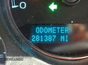 ✅ 2012 Chevrolet Tahoe LS • VIN: 1GNSCAE04CR169685 • Лот: 43341081. Опубликован ранее на IAAI с пробегом 281 387 миль. Бесплатный доступ к архиву аукционных продаж из США и подробный отчёт об истории автомобиля на DreamBid. Изображение 15.