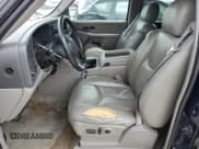 ✅ 2004 Chevrolet Suburban LT • VIN: 1GNFK16Z24J152692 • Лот: 61470705. Опубликован ранее на Copart с пробегом 258 327 миль. Бесплатный доступ к архиву аукционных продаж из США и подробный отчёт об истории автомобиля на DreamBid. Изображение 7.