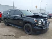✅ 2020 Chevrolet Suburban LT • VIN: 1GNSCHKC4LR154126 • Lot: 41636948. Wystawiony na IAAI z przebiegiem 190 699 mil. Bezpłatny archiwum sprzedaży aukcyjnych z USA i szczegółowy raport historii pojazdu na DreamBid. Zdjęcie 1.