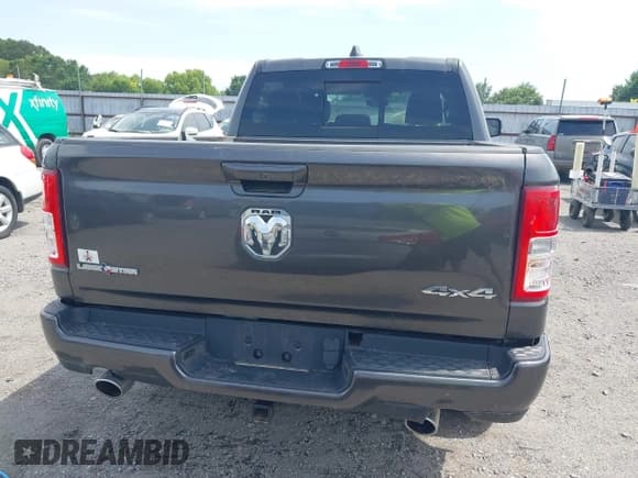 ✅ 2020 Ram 1500 Big Horn • VIN: 1C6SRFFT2LN103468 • Lot: 42527518. Listed on IAAI with 101,679 mi. Free auction sales archive from the USA and detailed vehicle history report at DreamBid. Image 16.