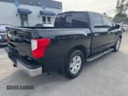 ✅ 2018 Nissan Titan SV • VIN: 1N6AA1EK7JN542912 • Lot: 43376955. Wystawiony na Copart z przebiegiem 39 634 mil. Bezpłatny archiwum sprzedaży aukcyjnych z USA i szczegółowy raport historii pojazdu na DreamBid. Zdjęcie 3.