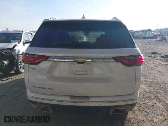 ✅ 2023 Chevrolet Traverse High Country • VIN: 1GNEVNKW5PJ216797 • Lot: 41479227. Wystawiony na IAAI z przebiegiem 45 527 mil. Bezpłatny archiwum sprzedaży aukcyjnych z USA i szczegółowy raport historii pojazdu na DreamBid. Zdjęcie 16.