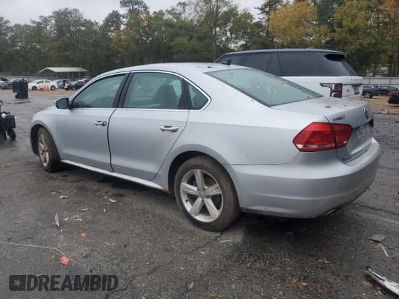 ✅ 2013 Volkswagen Passat SE • VIN: 1VWBP7A30DC043423 • Lot: 90681885. Listed on Copart with Not provided. Free auction sales archive from the USA and detailed vehicle history report at DreamBid. Image 2.