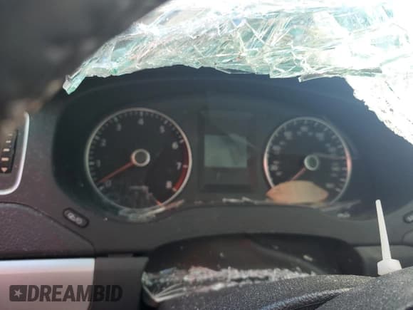 ✅ 2013 Volkswagen Jetta SE • VIN: 3VWDP7AJ9DM211047 • Lot: 86066894. Listed on Copart with Not provided. Free auction sales archive from the USA and detailed vehicle history report at DreamBid. Image 9.