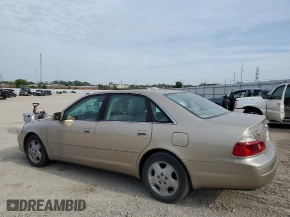 ✅ 2003 Toyota Avalon XLS • VIN: 4T1BF28BX3U271861 • Лот: 84263985. Опубликован ранее на Copart с пробегом 203 041 миль. Бесплатный доступ к архиву аукционных продаж из США и подробный отчёт об истории автомобиля на DreamBid. Изображение 2.