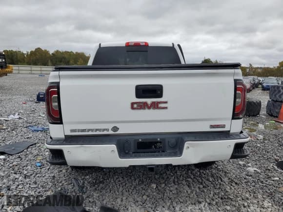 ✅ 2018 GMC Sierra 1500 SLT • VIN: 3GTU2NEC1JG352559 • Lot: 87123345. Listed on Copart with 110,826 mi. Free auction sales archive from the USA and detailed vehicle history report at DreamBid. Image 6.
