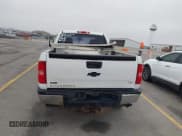 ✅ 2008 Chevrolet Silverado 2500HD 1LT • VIN: 1GCHK29K38E182871 • Lot: 42067577. Wystawiony na IAAI z przebiegiem 262 626 mil. Bezpłatny archiwum sprzedaży aukcyjnych z USA i szczegółowy raport historii pojazdu na DreamBid. Zdjęcie 16.