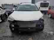 ✅ 2017 Hyundai Santa Fe 2.4L • VIN: 5NMZUDLB4HH008727 • Lot: 71841352. Wystawiony na Copart z przebiegiem 84 881 mil mil. Skorzystaj z bezpłatnego archiwum sprzedaży aukcyjnych z USA i zobacz szczegółowy raport historii pojazdu na DreamBid. Zdjęcie 5.