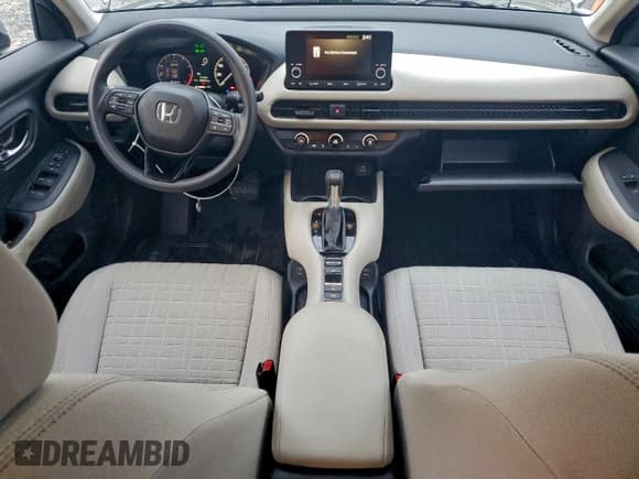 ✅ 2024 Honda HR-V LX • VIN: 3CZRZ2H32RM761561 • Lot: 95440785. Listed on Copart with 4,872 mi. Free auction sales archive from the USA and detailed vehicle history report at DreamBid. Image 8.